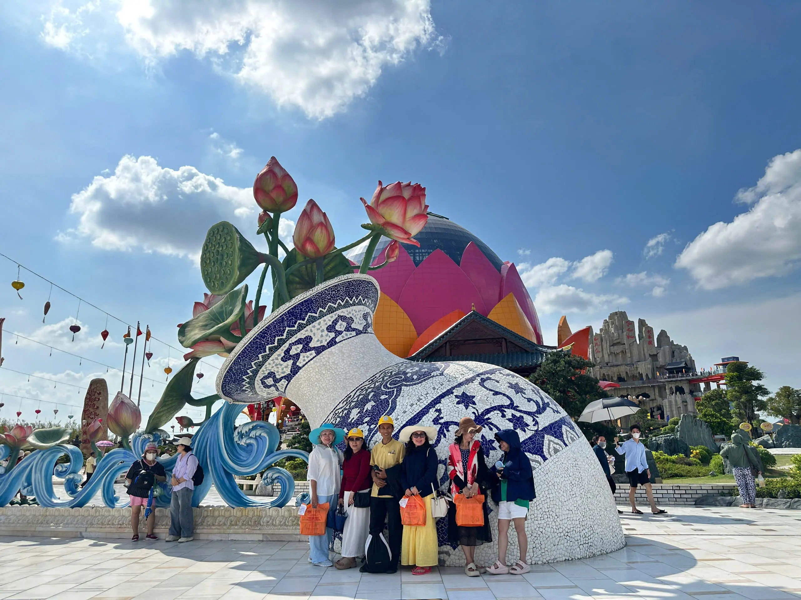 Du lịch SKD