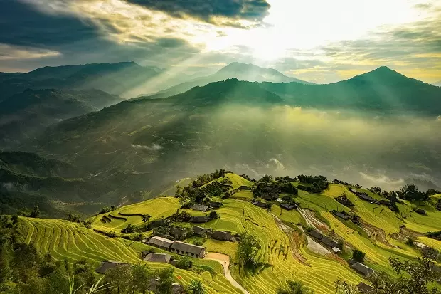 THIÊN LONG TRAVEL<br>CUNG CẤP TOUR DU LỊCH